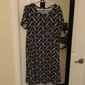 Lularoe Carly dress size small